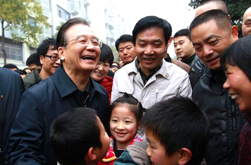 Wen Jiabao Celebrates New Year with Hunan Citizens
