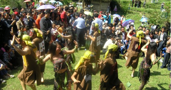 Suining Girls’ Day of the Miao Nationality