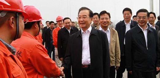 Premier Wen Inspects Xiangxi's Poverty Alleviation and Development