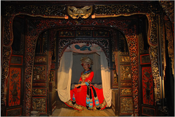 Running for the Wedding Bed-Tujia People’s Marrige Custom
