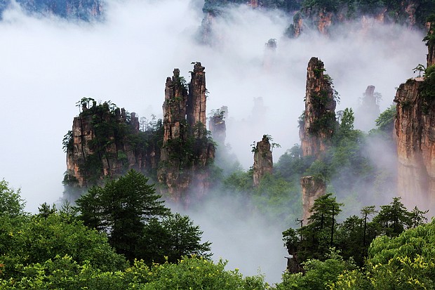 4D3N Train tour form Beijing to Zhangjiajie to Shanghai