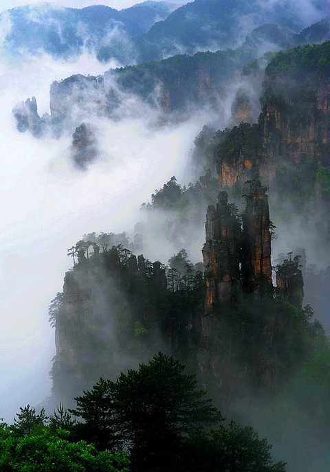 11D10N Deluxe Tour for Zhangjiajie-Fenghuang-Hot Springs Wanfu