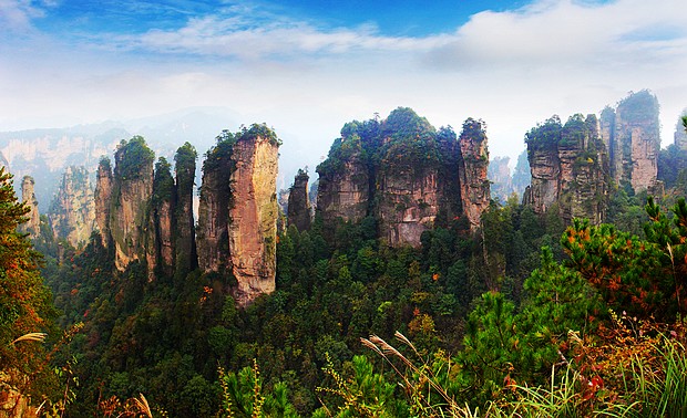 5 Days Deluxe tour to Zhangjiajie-Rafting-Dehang-Fenghuang