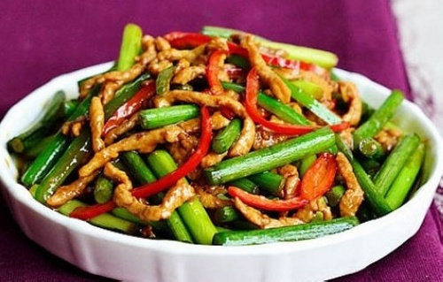 Shredded Pork with Garlic Sprouts