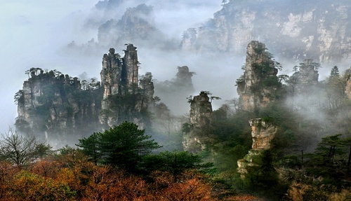 160 Literary Works Praise “The Beautiful Wulingyuan”