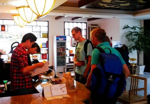 Children Day:French Tourists Has a Romantic Day on Guan Shanyue Hotel