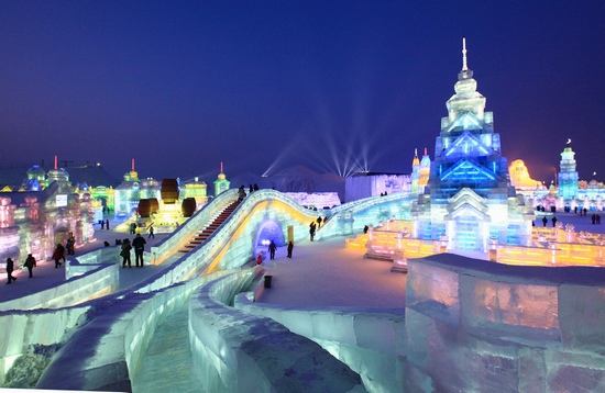 FROM ZHANGJIAJIE TO HARBIN ICE & SNOW FESTIVAL TOUR