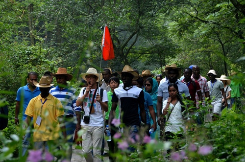 Zhangjiajie welcomes the largest overseas tour of Africa