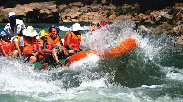 1 Day tour for Zhangjiajie avatar park or Tianmenshan or Mengdong river rafting