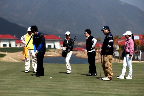 7N8D Golf Tour in Zhangjiajie and Changde and Changsha