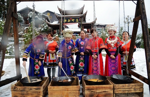 ZJJ Wulingyuan shows “Hot Pot” in Winter Snow