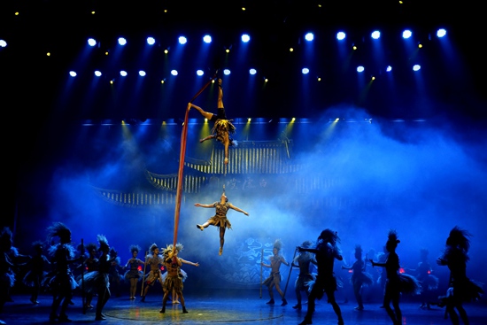 Zhangjiajie Charming Xiangxi welcomes the 6,000th Performance