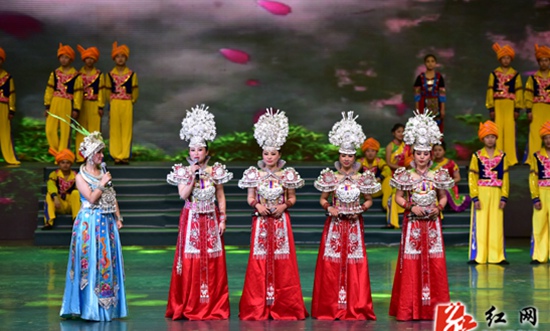 《Zhangjiajie In Dream》 First Intangible Cultural Heritage Drama Re-staged