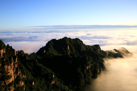 Zhangjiajie presented Radiant Mountains