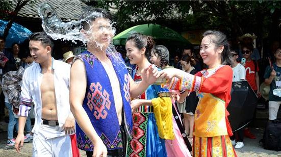 First Zhangjiajie Folk Culture Publicity Month Kicks off