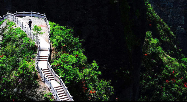 Scenery of Langshan Mountain in China's Hunan