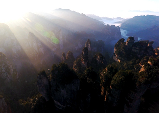 Sunshine in Zhangjiajie national froest park-Huangshi village