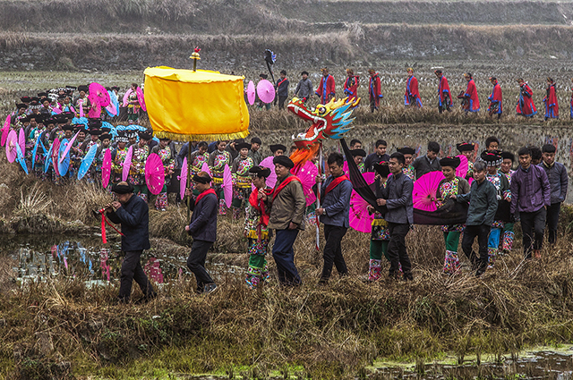 Traditional Ceremony Held to Pray for Blessing