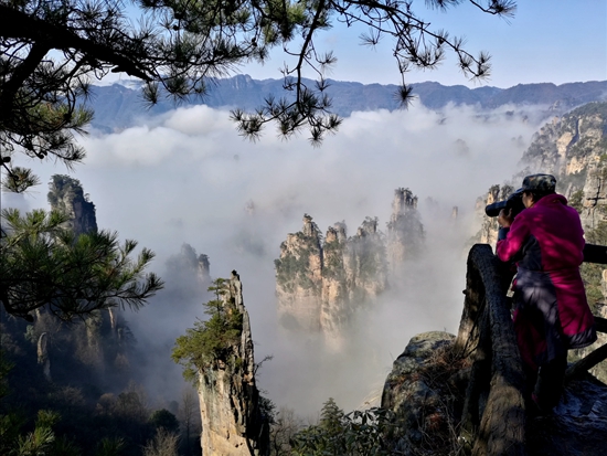 Clouds in Zhangjiajie Wulingyuan Tianzi Mountain