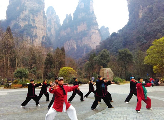 Winter in Zhangjiajie, Waving Shadow boxing