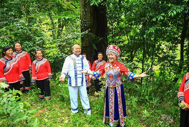 Xiangxi Longshan Arts Promoted to Villages