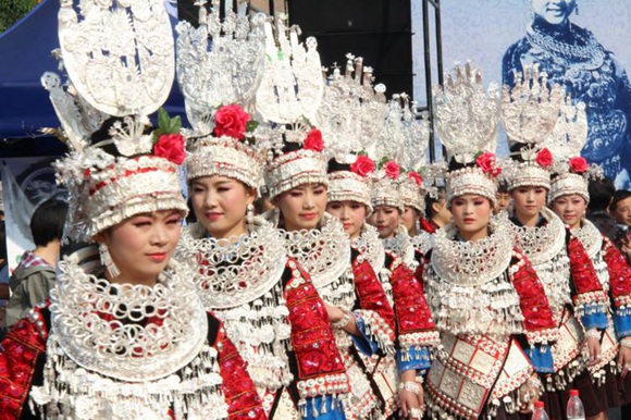 Sixth Fenghuang Miao Silver Ornaments & Costume Festival