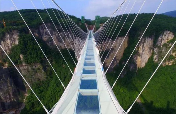 How to ZJJ glass bridge from Zhangjiajie city