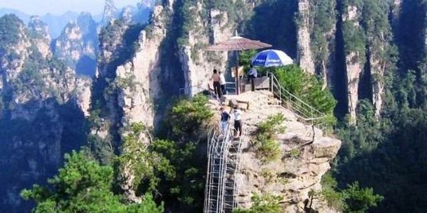 How to get from Dongguan to Zhangjiajie?