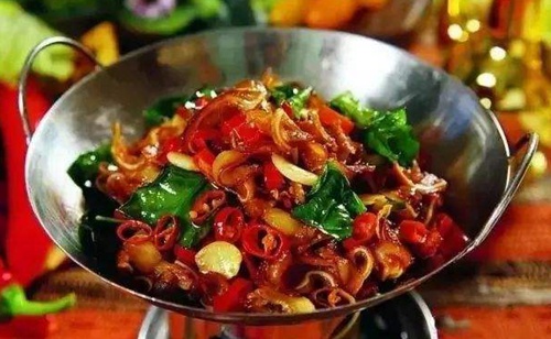 How does Zhangjiajie cuisine taste? Is it spicy?