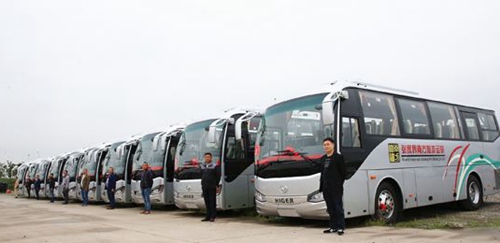 Opening of High-speed bus from Changsha to Zhangjiajie