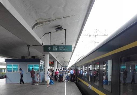 How to Zhangjiajie from Guangzhou by train