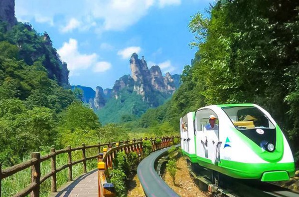 Traffic information:Guangzhou to Zhangjiajie