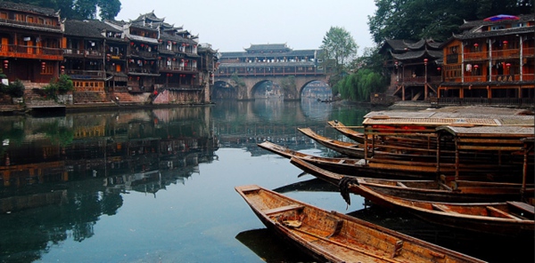 How to Zhangjiajie+fenghuang Family tour from Guangzhou
