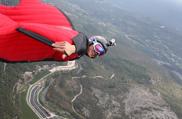 Zhang Shupeng - No 1 wingsuit flyer in Asia