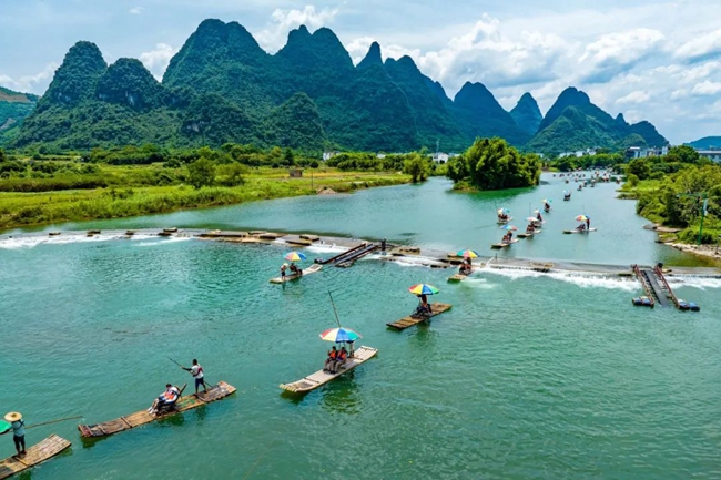 4D3N Guilin Regular Route for Longji-Li River-Yangshuo-West Street-Elephant Trunk Hill