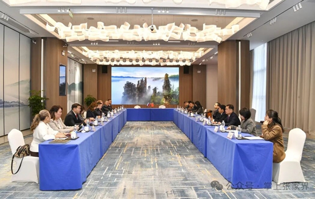 Wulingyuan and Russia's Khangalassky Establish Friendly Relations