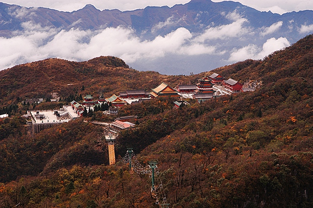 Tianmenshan Temple.jpg