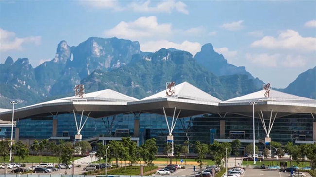 Zhangjiajie Steps up Efforts to Build Global Tourism Brand
